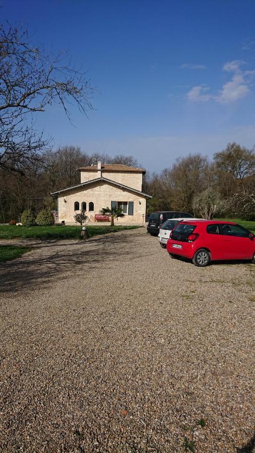 Domaine verte vallée Lignan-de-Bordeaux Buitenkant foto